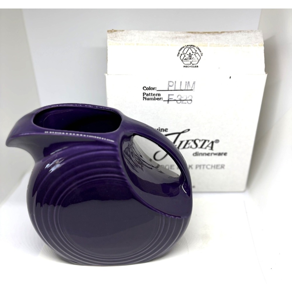 FIESTA LARGE DISK PITCHER Plum FIESTAWARE 7.25" 67 OZ